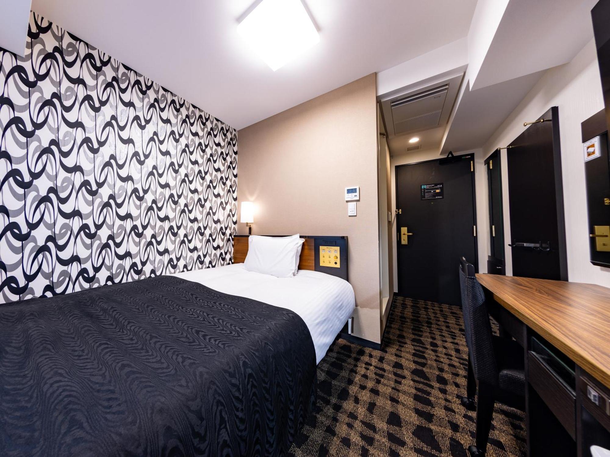 Apa Hotel Hatchobori Ekiminami Токіо Екстер'єр фото